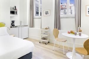 Lisbon Serviced Apartments - Ascensor Da Bica Exterior photo
