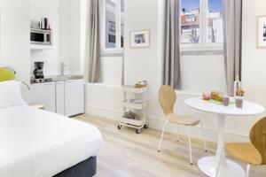 Lisbon Serviced Apartments - Ascensor Da Bica Exterior photo